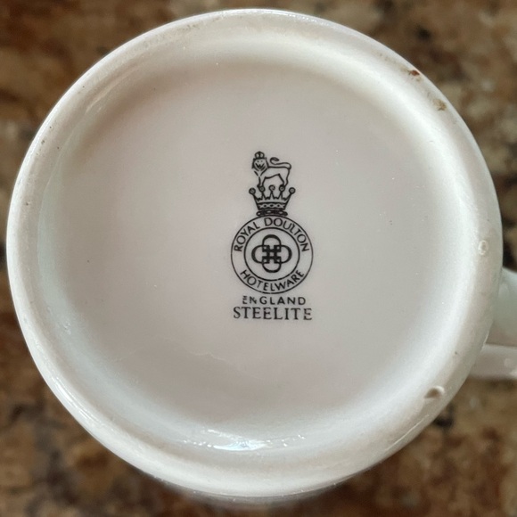 Vintage 80s Royal Doulton Tim Horton 8oz Coffee Mug - Picture 3 of 7